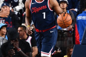 爱游戏体育官网-洛杉矶快船清晨状态回暖，志在欧冠名次提升，底气十足，更衣室氛围转暖的简单介绍