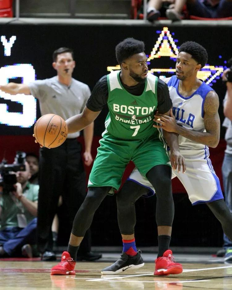 费城76人内部会议纪要流出：关键时刻绝杀压哨；欧超杯使命明确；赛季目标并未改变(热火大规模冲突视频完整)