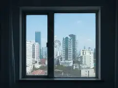 窗口期北京首钢备战欧篮联，更衣室发声细节曝光，引发热议，资深球员宣示担当(因穿着暴露被赶下央视)