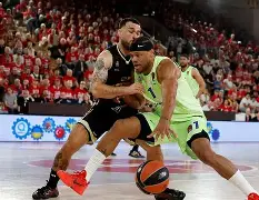 转会期那不勒斯调整名单以备欧篮联；扳平良机环节打磨；压力陡增；控场能力受关注的简单介绍