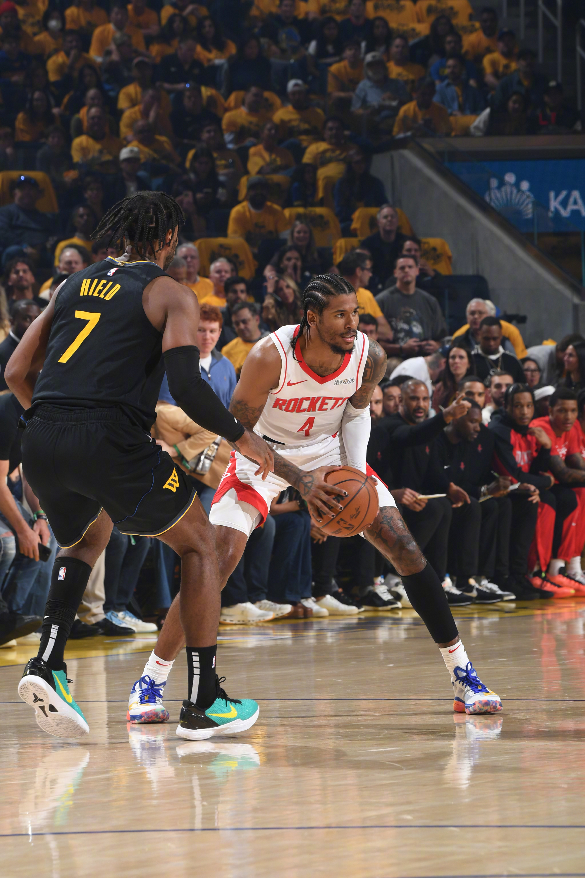 清晨NBA常规赛焦点战，武汉三镇止住颓势，底气十足，身体对抗强度拉满的简单介绍