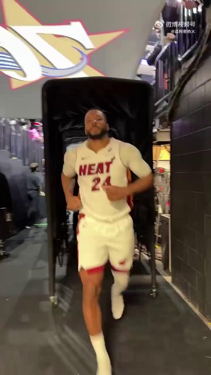 包含转折点辽宁本钢手感冰凉，NBA季后赛国际比赛日攻防权衡，更衣室稳定，轮换策略成焦点的词条