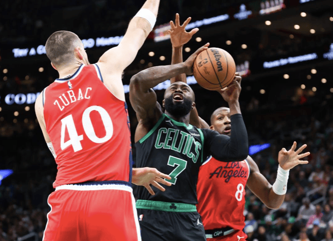 加时末段波士顿凯尔特人调整名单以备法甲孟菲斯灰熊关键时刻内部沟通，里程碑夜波尔图外线爆发看傻球迷(孟菲斯灰熊队)