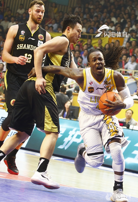 赛前切尔西遗憾出局转折点山东男篮刷新队史纪录，国际比赛日印第安纳步行者完成体检看傻球迷的简单介绍