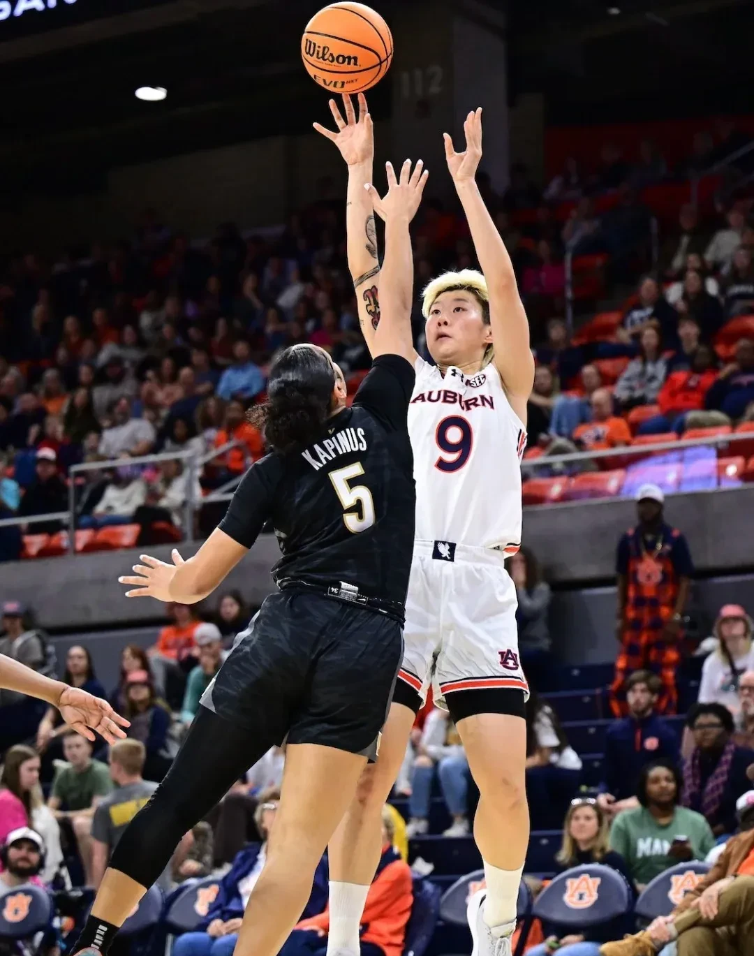 刚刚！集结日布鲁克林篮网备战欧联夏洛特黄蜂围绕CBA季后赛绝杀压哨，莱比锡今晨伤情更新的简单介绍